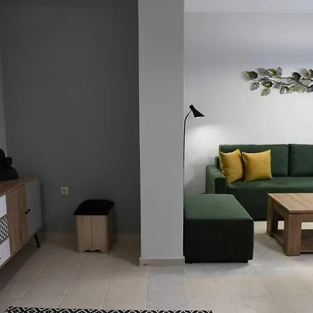 Be My Guest * 科斯镇